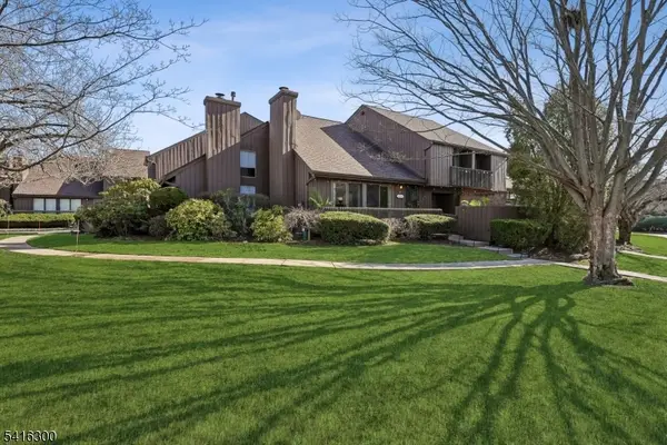 130 Kingsberry Dr, Franklin Twp., NJ 08873