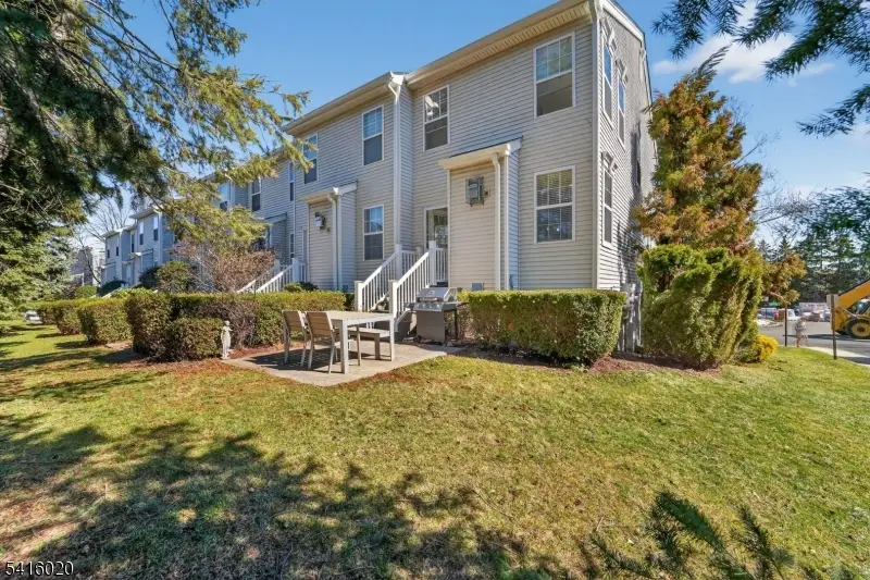 215 Barringer Dr, Nutley, NJ 07110 - #2