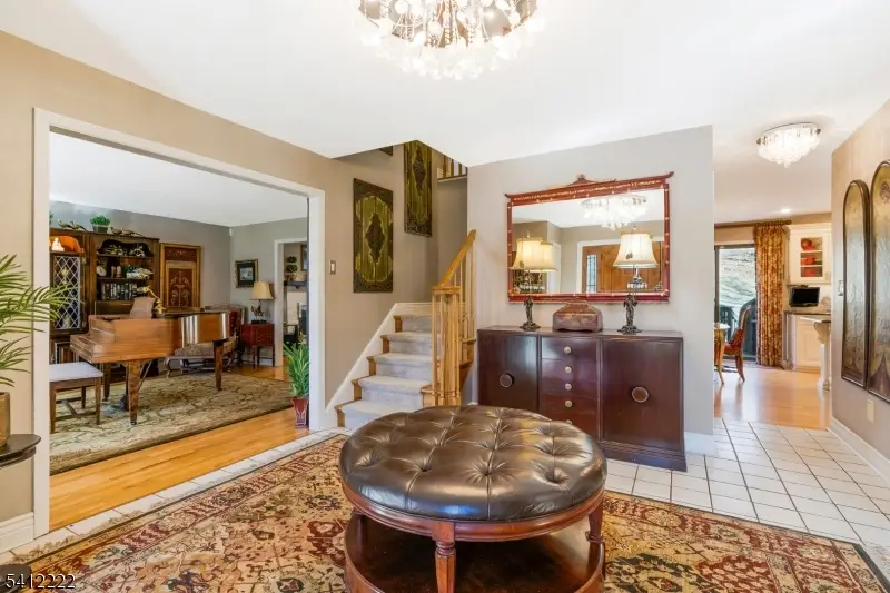 102 Hoffman Ln, Bethlehem, NJ 08826 - #3