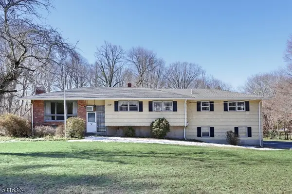 219 Haven Rd, Franklin Lakes Boro, NJ 07417