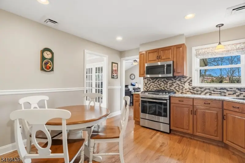 262 Cornwall Rd, Glen Rock, NJ 07452 - #3