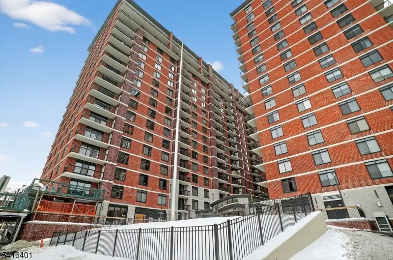 700 1st St #12M, Hoboken, NJ 07030 - #2