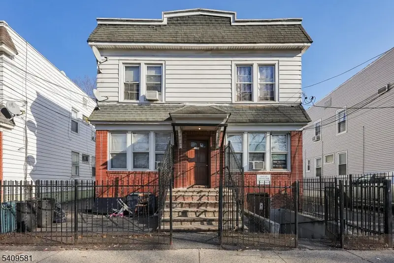 154 Dayton St, Newark, NJ 07114 - #1