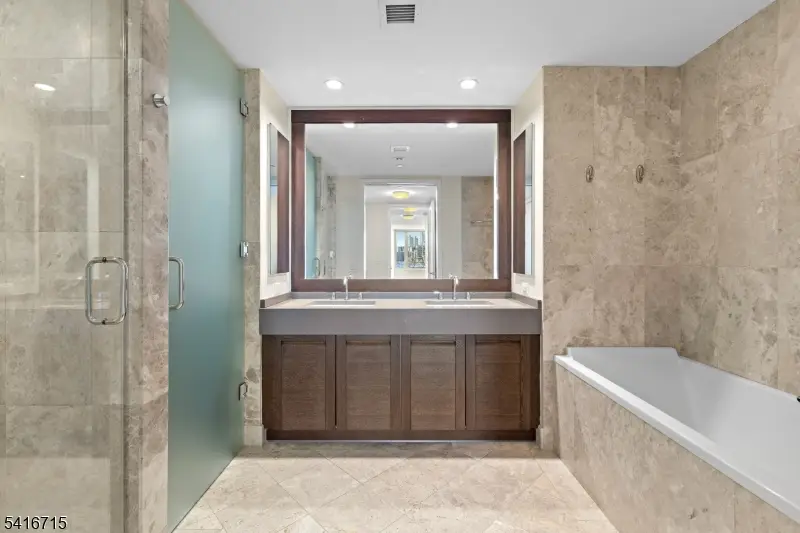 1000 Ave Port Imp303, Dunellen, NJ 07086 - #2