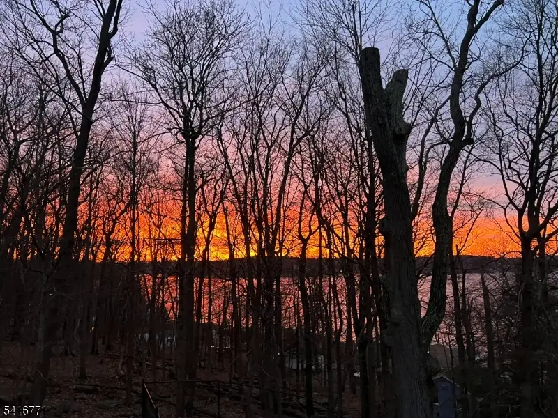 18 Hover Dr, Mount Arlington, NJ 07856 - #3