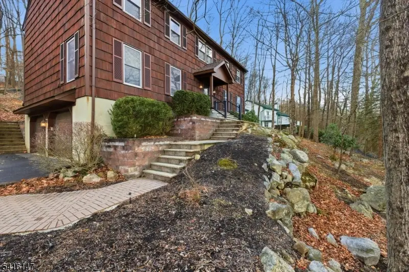 30 Cardinal Rd, Allamuchy, NJ 07840 - #3