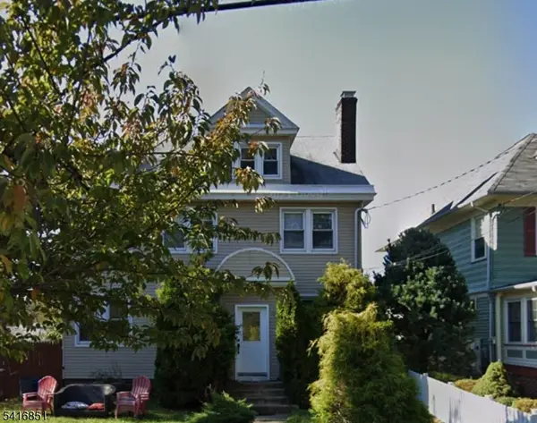 8 Vista Ave, Elizabeth City, NJ 07208