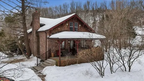 69 Kostenbader Rd, Hope Twp., NJ 07825