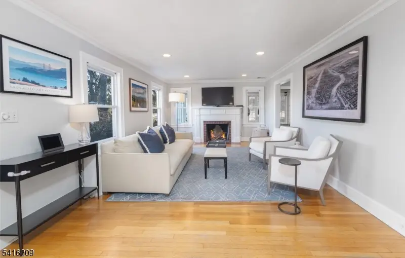 6 Edgehill Ave, Chatham, NJ 07928 - #3