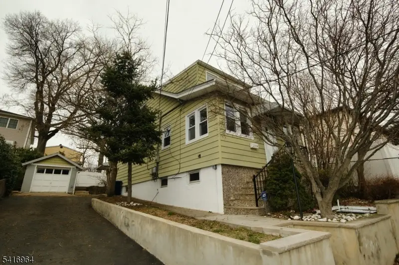 1318 State St, Hillside, NJ 07205 - #2