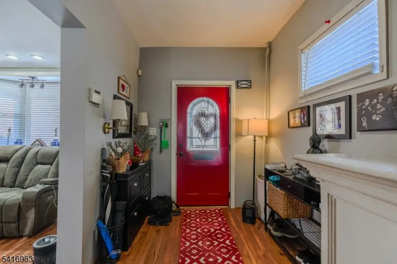 39 Hobart St, Ridgefield Park, NJ 07660 - #3