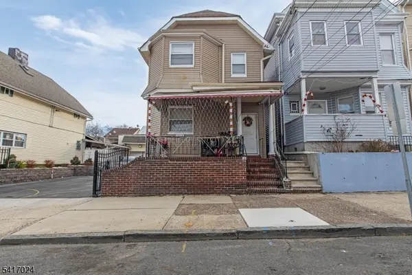 1029 E 19th St, Paterson City, NJ 07501