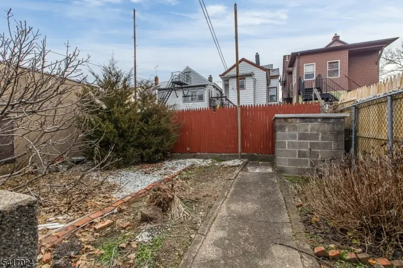 1029 E 19th St, Paterson, NJ 07501 - #3