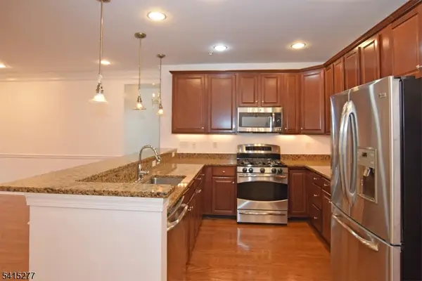 369 Victoria Drive #369, Bridgewater Twp., NJ 08807