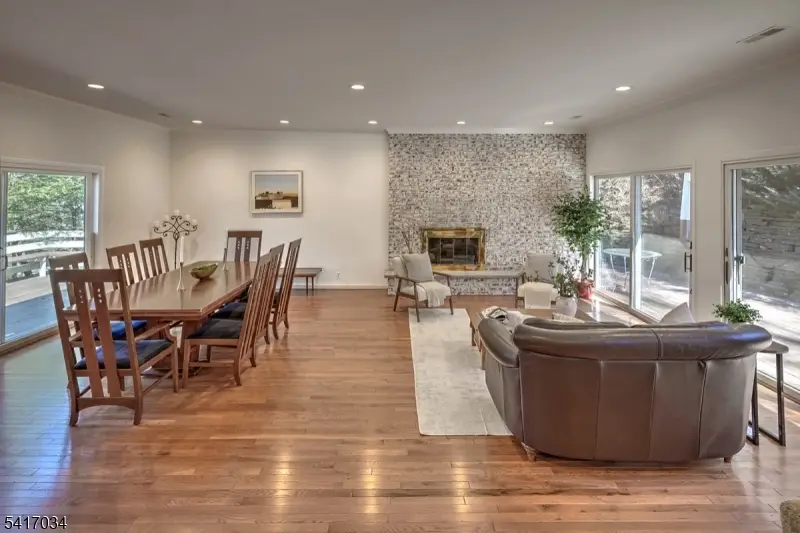 10 Roxiticus Rd, Mendham, NJ 07945 - #3