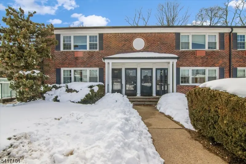 323 Pitney Pl #323, Morris, NJ 07960 - #3