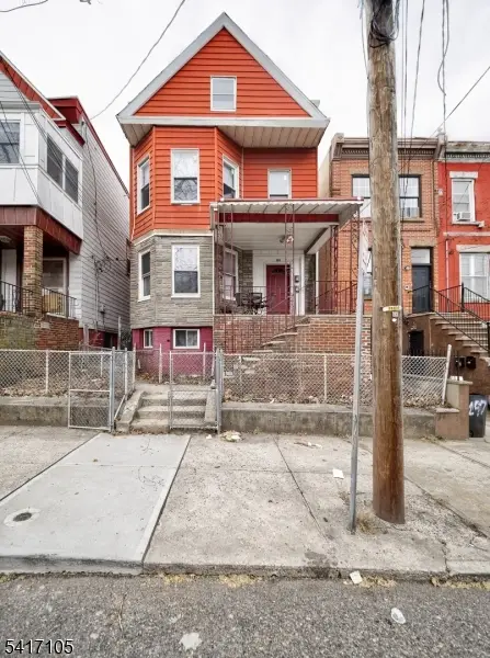 193 Clerk St, Jersey City, NJ 07305 - #1