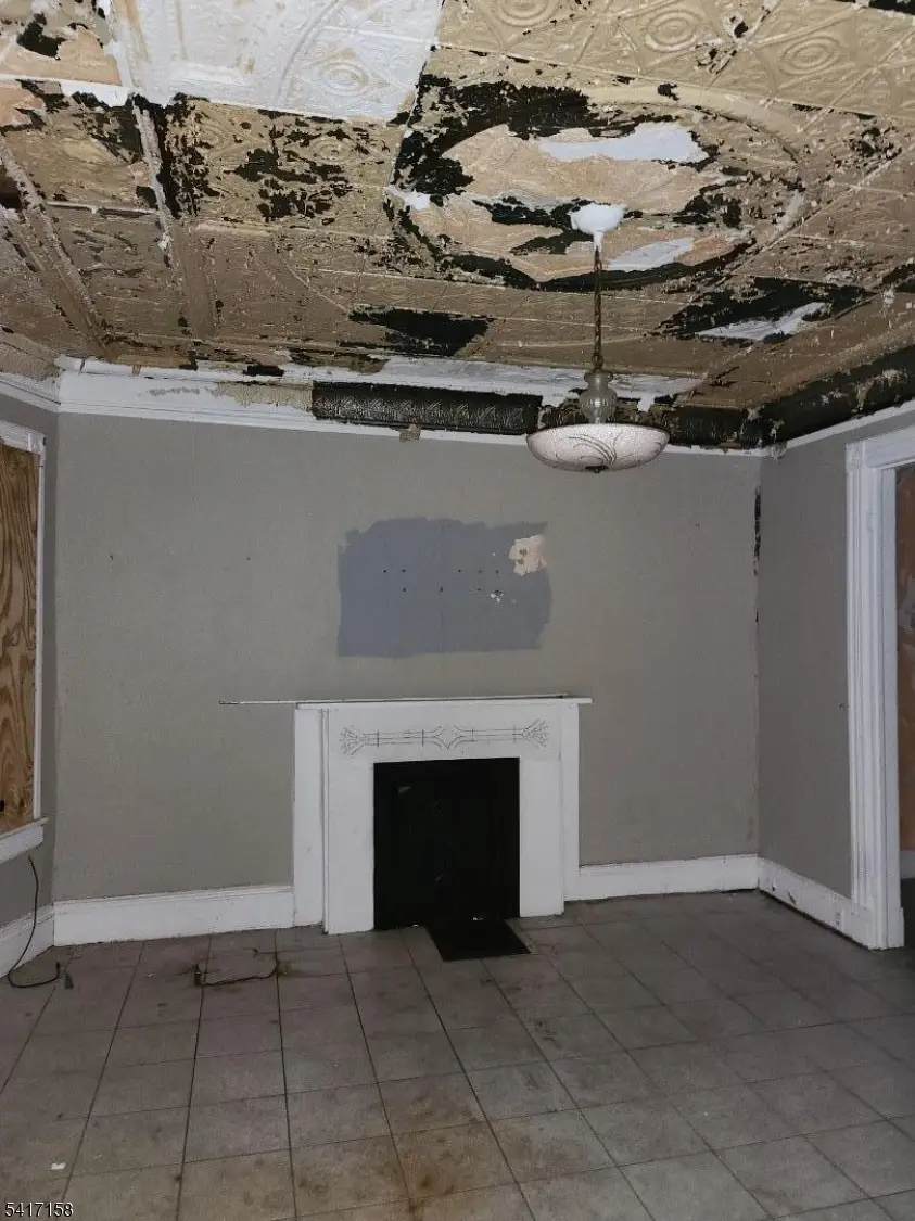 31 Highland Ave, Passaic, NJ 07055 - #2