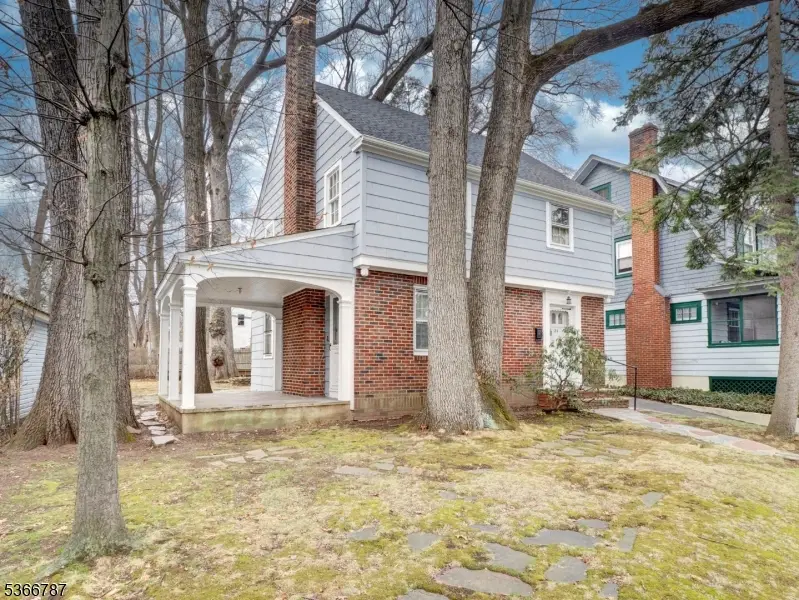 21 Edgewood Rd, East Orange, NJ 07017 - #2