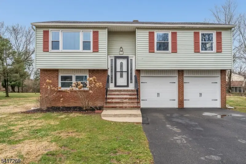 87 Lynnfield Ter, Lopatcong, NJ 08865 - #1