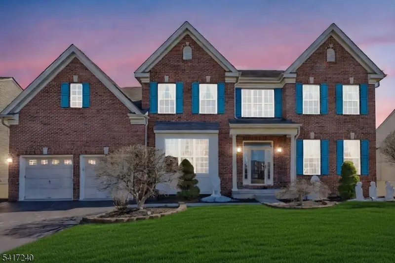 4 Elm Dr, Clinton, NJ 08809 - #3