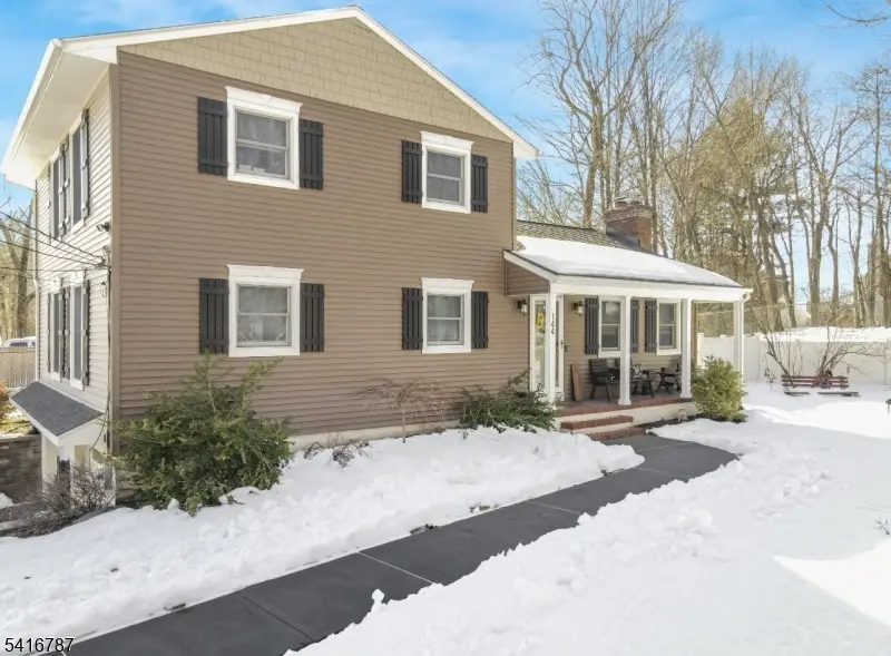 144 Chamberlain Rd, Oak Ridge, NJ 07438 - #1