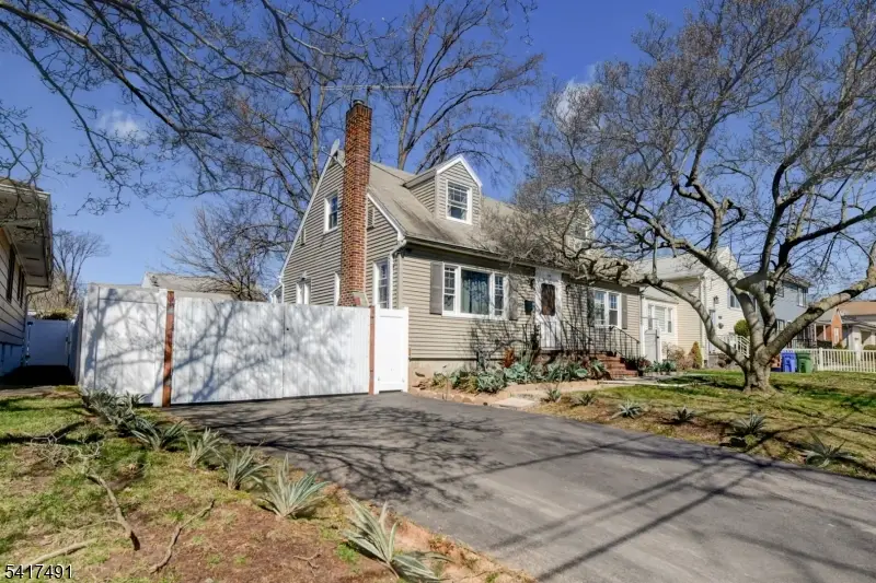 539 Monmouth Ave, Linden, NJ 07036 - #3