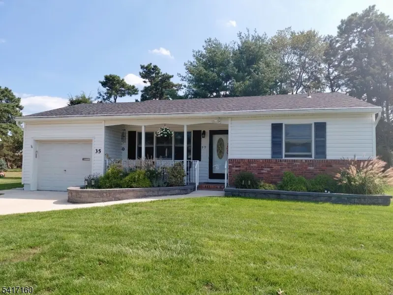 35 Southampton Rd, Toms River, NJ 08757 - #1