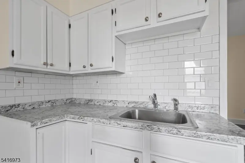 33-35 Delaware Street, Elizabethport, NJ 07206 - #3