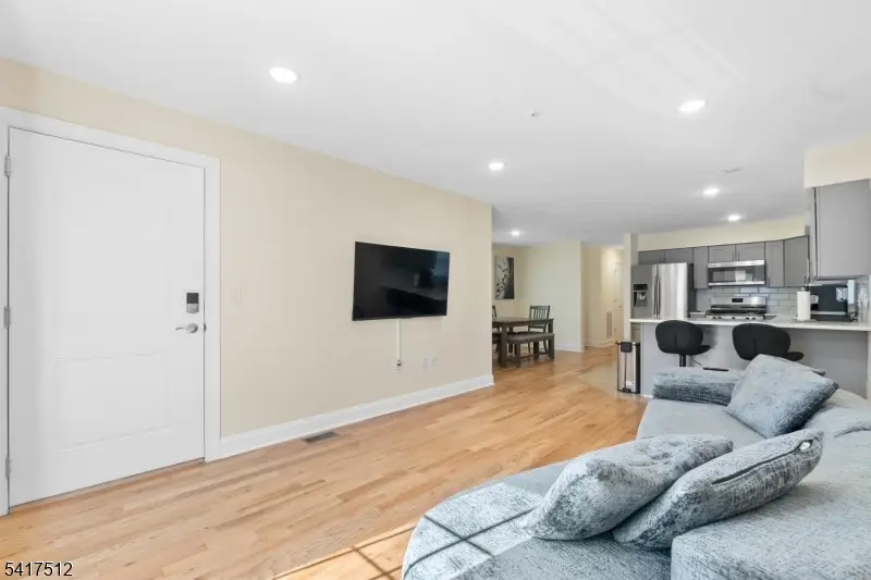 337 13th Ave, Newark, NJ 07103 - #2