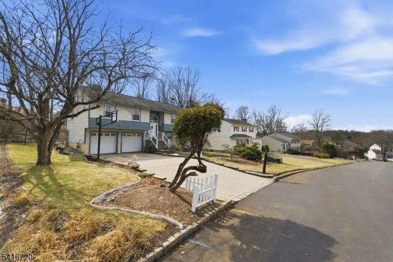 4 Shelley Ct, Sparta, NJ 07871 - #3