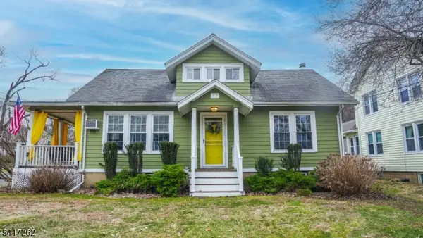 17 Main St, Lebanon Boro, NJ 08833