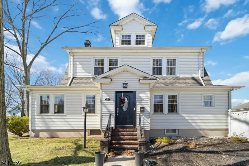 401 Woodland Ave, Roselle Park, NJ 07204 - #1