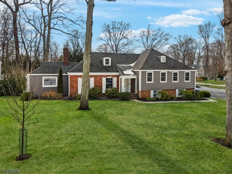 14 Fairfield Dr E, Morris, NJ 07960 - #1