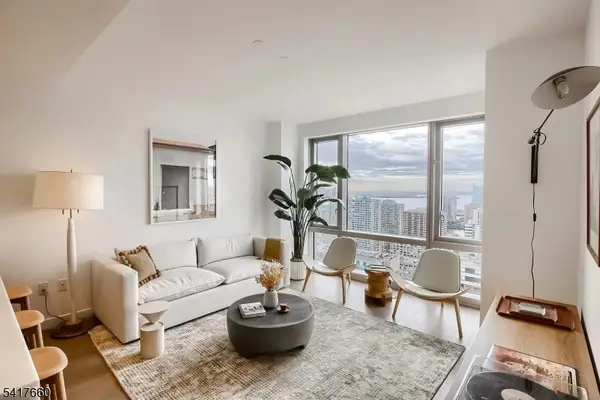 75 Park Ln #3305, Jersey City, NJ 07310