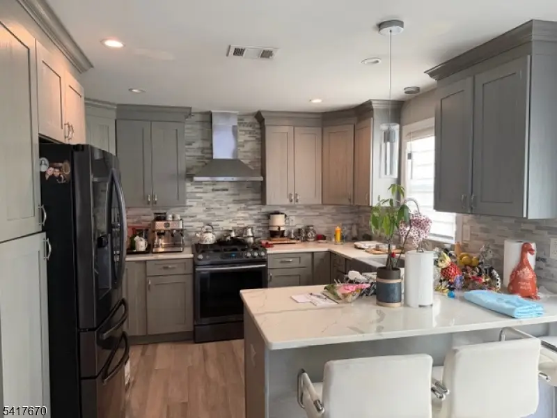 2843 Wickersham Ave, Linden, NJ 07036 - #3