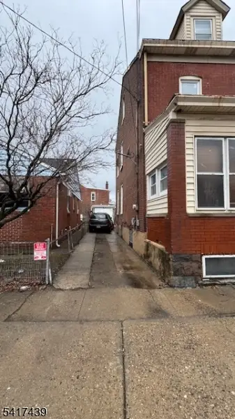 182 Liberty St, Trenton, NJ 08611 - #2