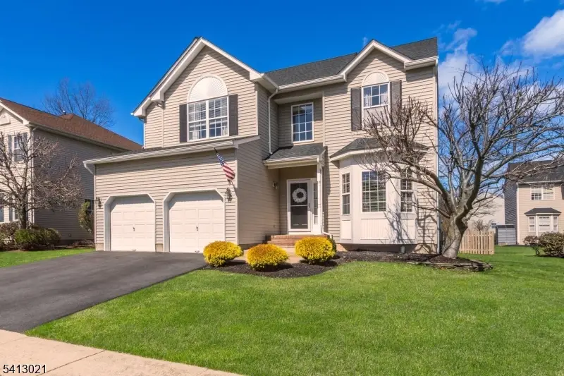 12 Lewis Dr, Bradley Gardens, NJ 08807 - #2