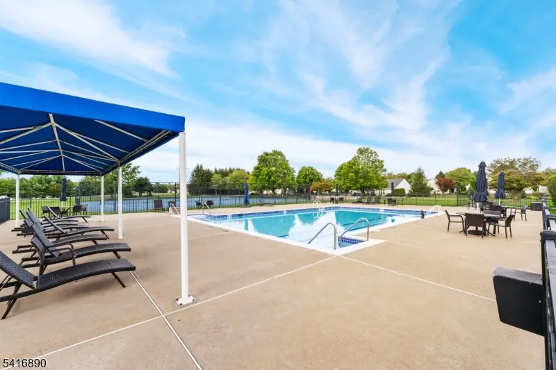 29 Stafford Ln, Brookfield, NJ 07823 - #2