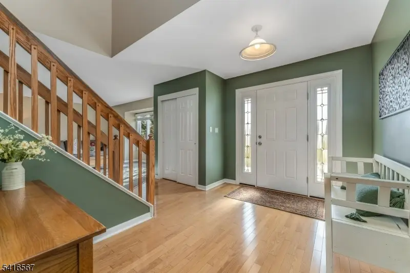 34 Aberdeen Circle, Raritan, NJ 08822 - #2