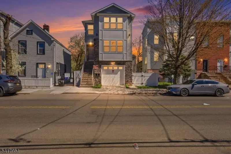 420 S 10th St, Newark, NJ 07103 - #2