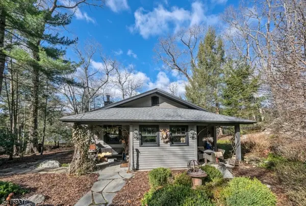 26 Short Road, Bloomingdale Boro, NJ 07403