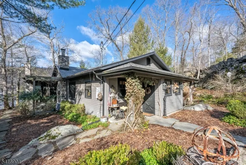 26 Short Road, Bloomingdale, NJ 07403 - #2