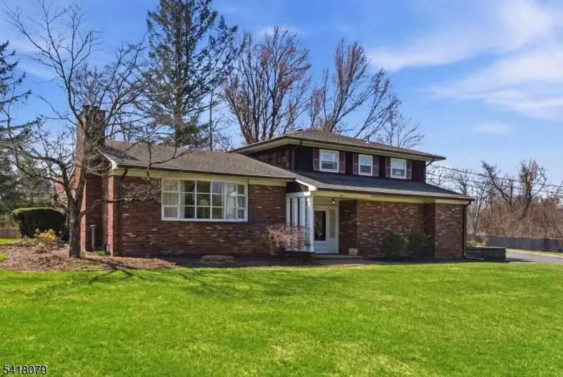 3 Manor Dr, Andover, NJ 07860 - #3