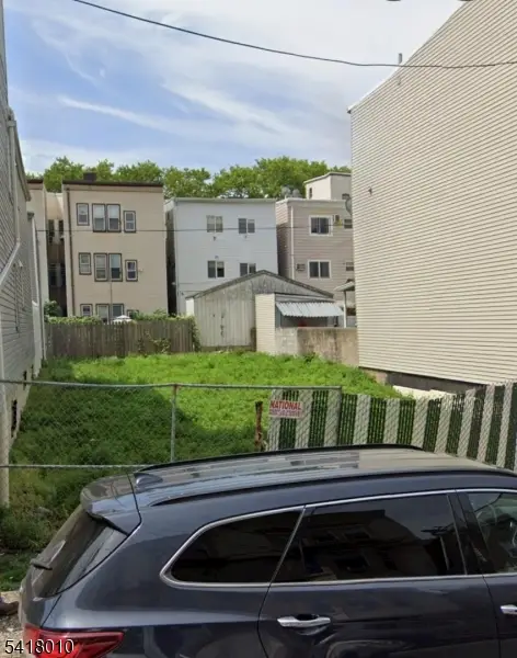 250 Elm St, Newark, NJ 07105 - #1