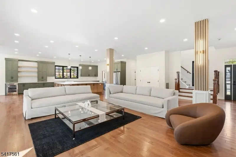 803 Marshall Rd, River Vale, NJ 07675 - #3