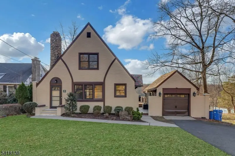 10 Lake Drive West, Wayne, NJ 07470 - #1