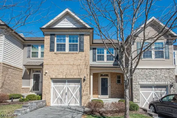 11 Albert Ct, Randolph Twp., NJ 07869