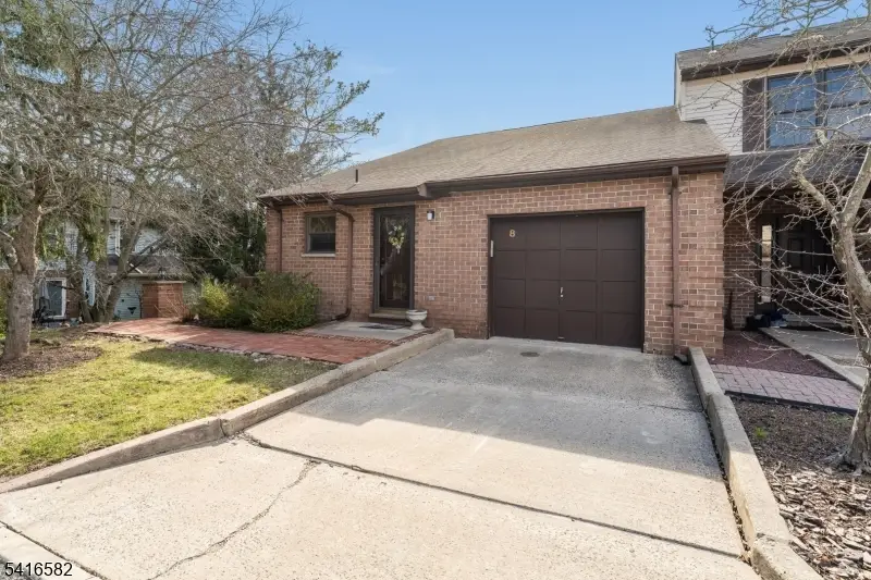 8 Betty Court, Lebanon, NJ 08833 - #2