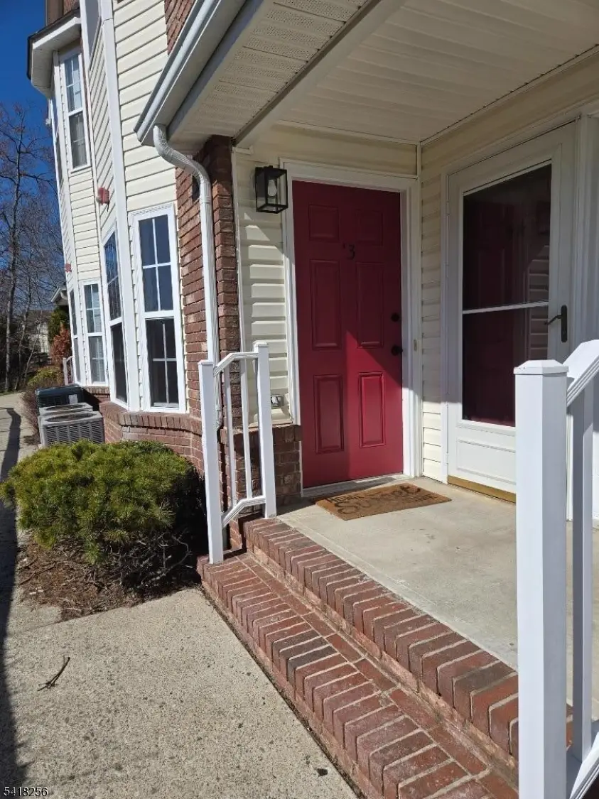 43 Forest Dr, Piscataway, NJ 08854 - #1